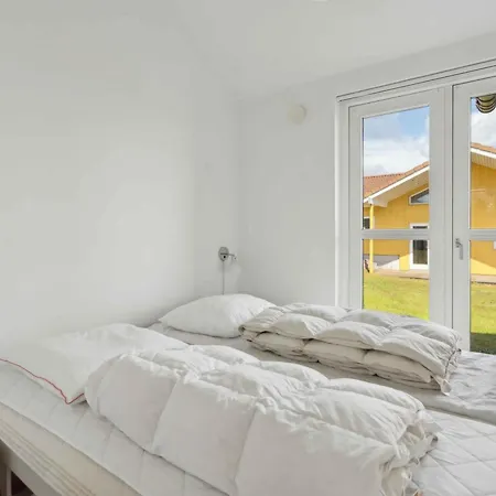 Sea View And Calm In Lovely House For 10 Guests Dom wakacyjny