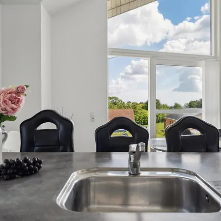 Sea View And Calm In Lovely House For 10 Guests Feriehus *