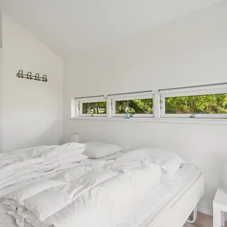Sea View And Calm In Lovely House For 10 Guests Feriehus *