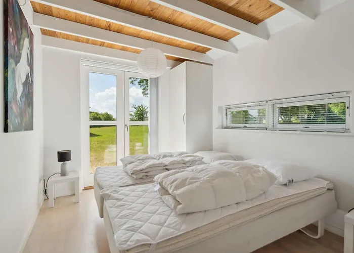 Sea View And Calm In Lovely House For 10 Guests Dom wakacyjny Augustenborg